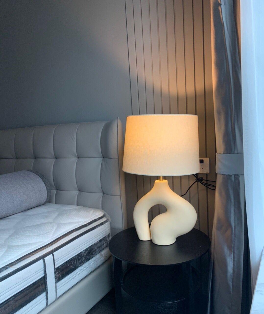 Resin Art Table Lamp 15.7"