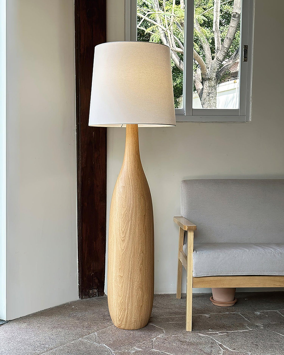 Resin Serenity Floor Lamp 17.7"