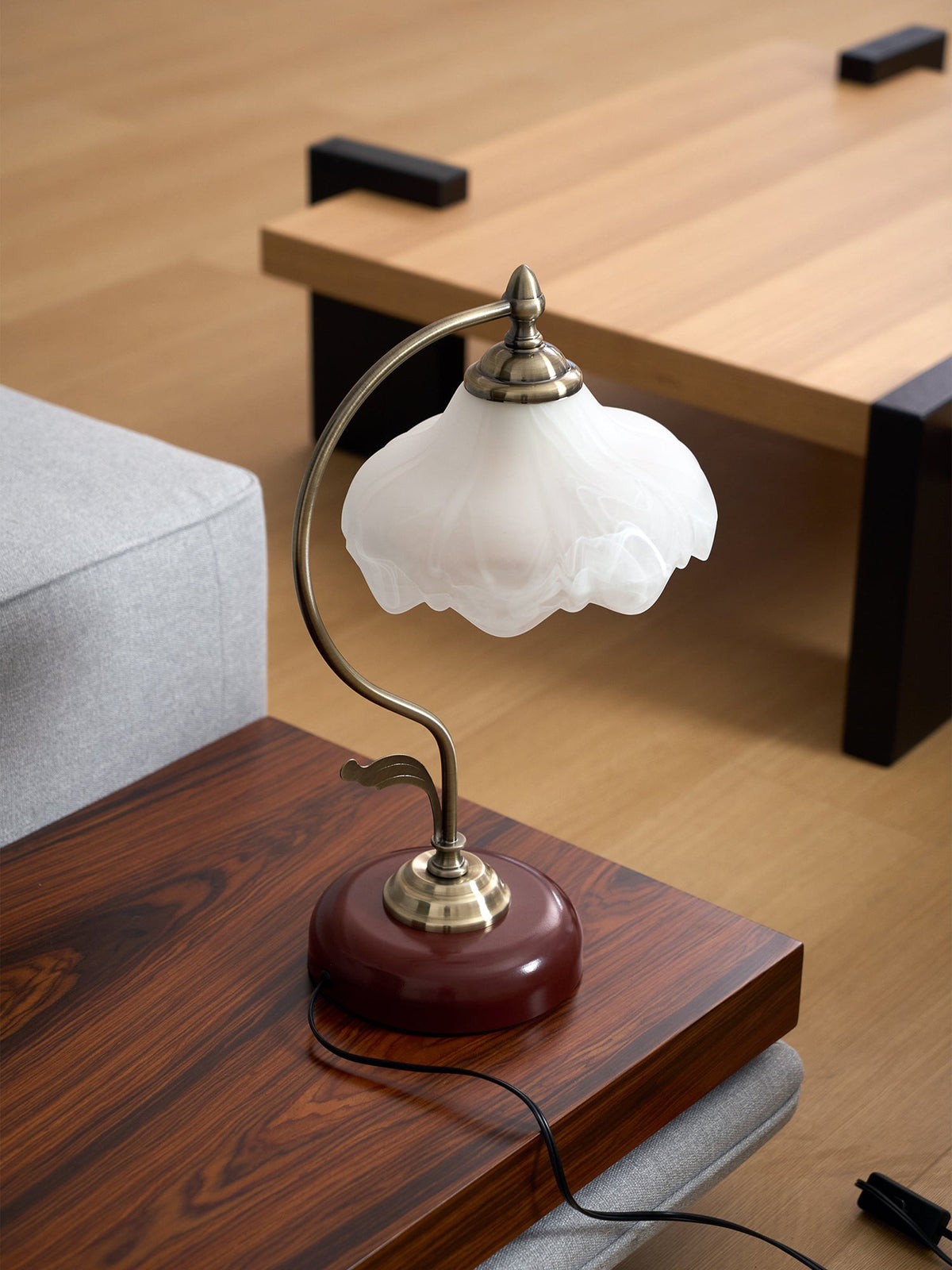 Retro Flower Table Lamp