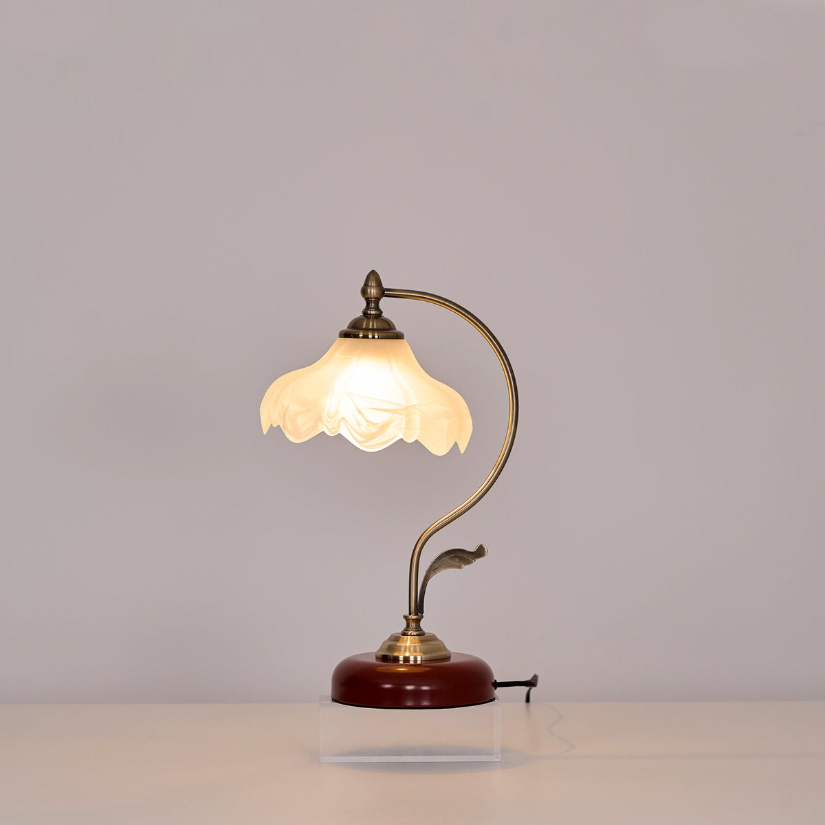 Retro Flower Table Lamp