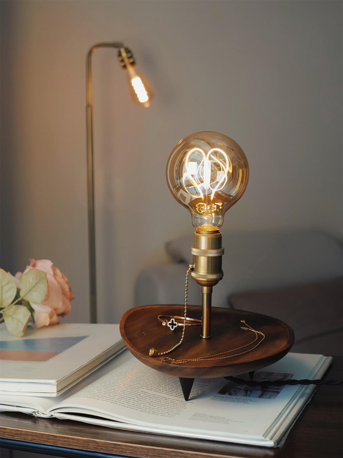 Retro Solid Wood Tray Table Lamp