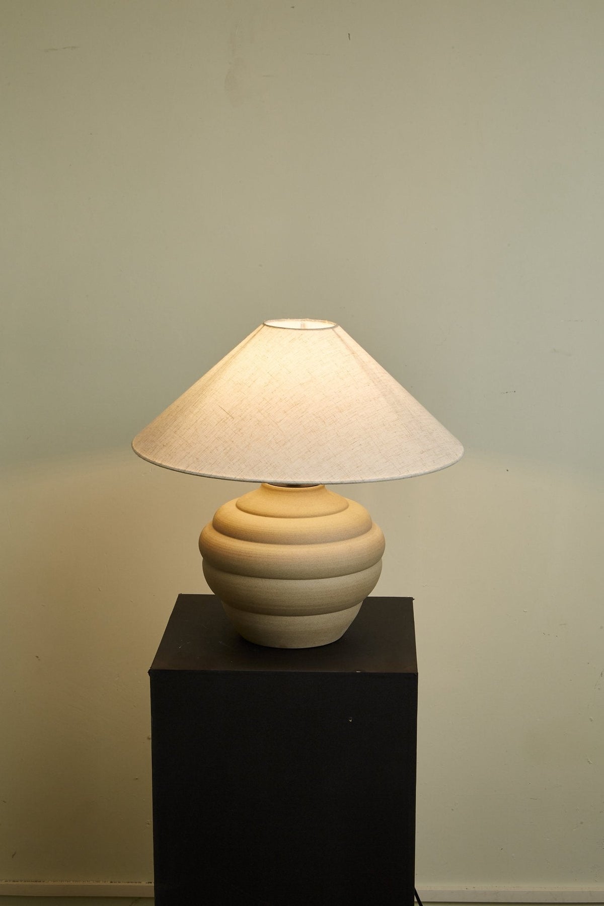 Ripple Clay Table Lamp