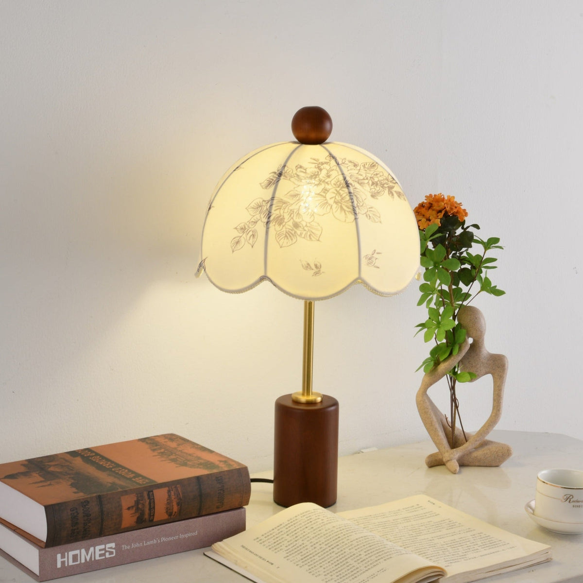 Roselle Vintage Table Lamp