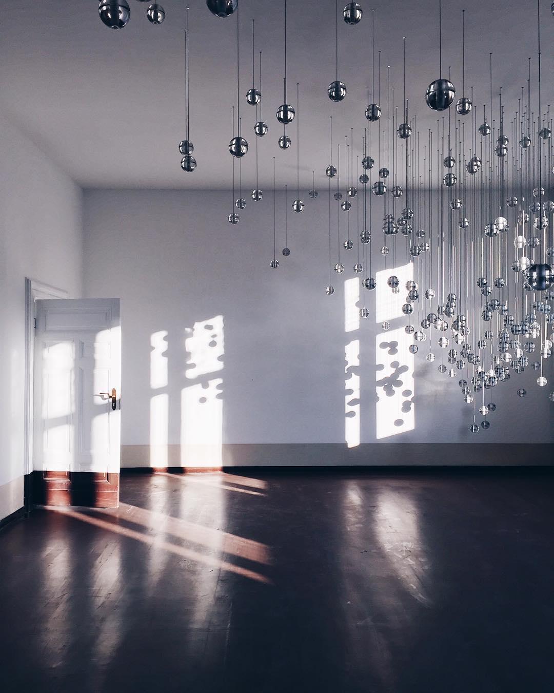 Round K9 Crystal Pendant Lamp