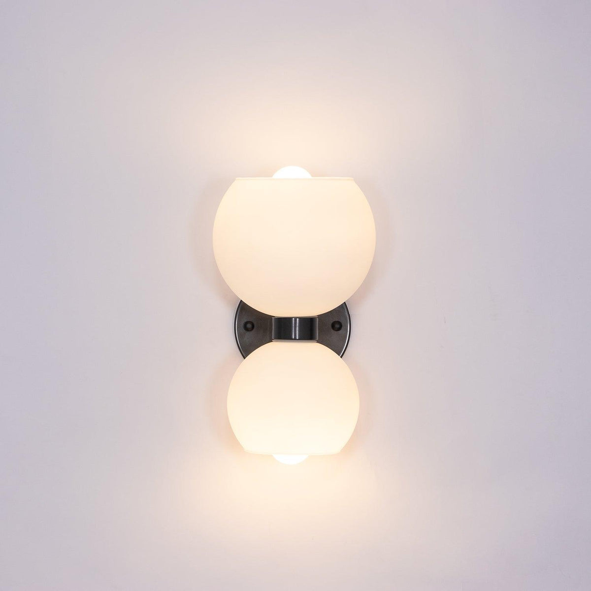 Round Pearl Sconce 5.9"