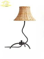 Retro Rattan Weaving Table Lamp LED E27 for Living Room Bedroom Décor.