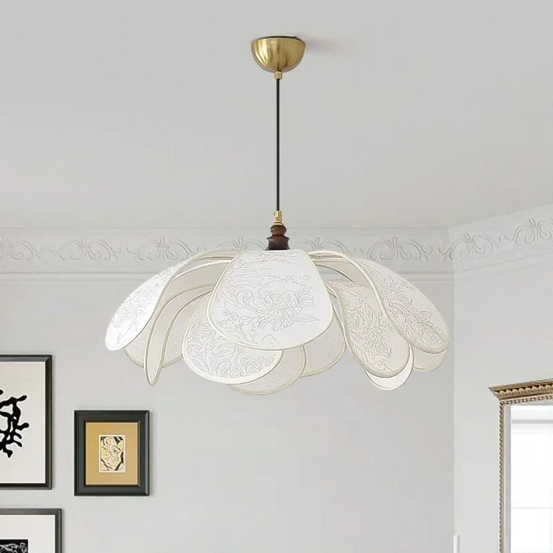 Nordic Creamy E27 LED Pendant Chandelier: French Bedroom Retro Dining Room Lamp