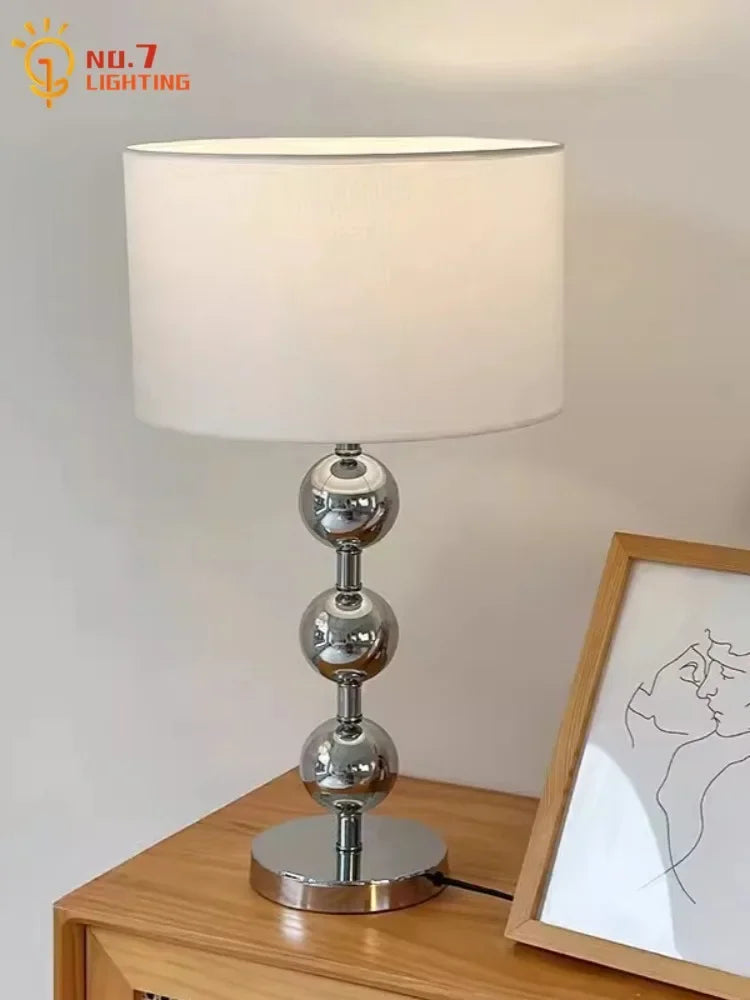 Nordic Bauhaus Gourd Table Lamp, E27 Bedside Decorative Iron Art Desk Light