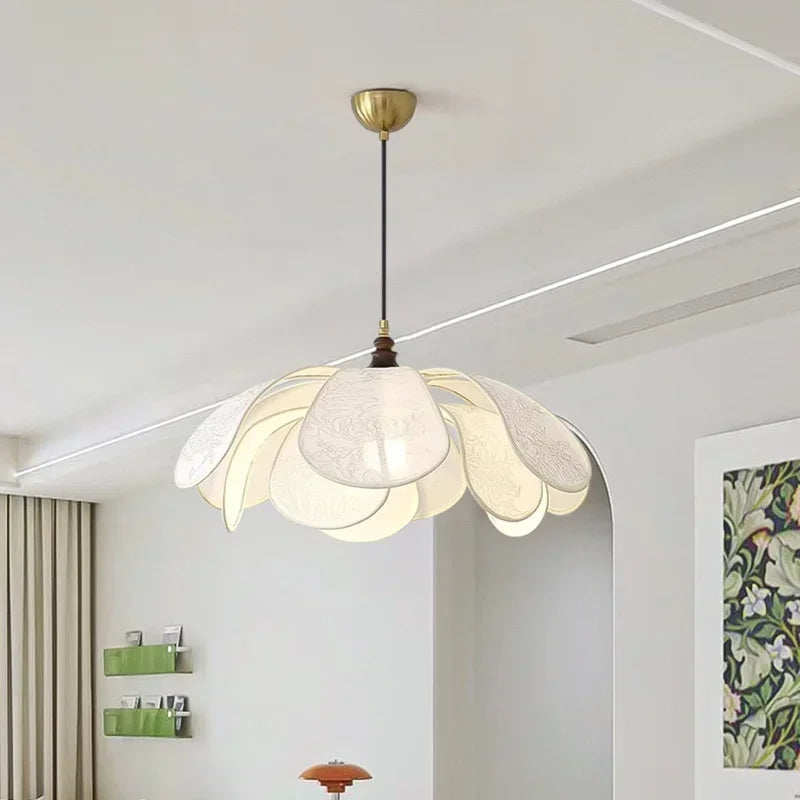 Nordic Creamy E27 LED Pendant Chandelier: French Bedroom Retro Dining Room Lamp