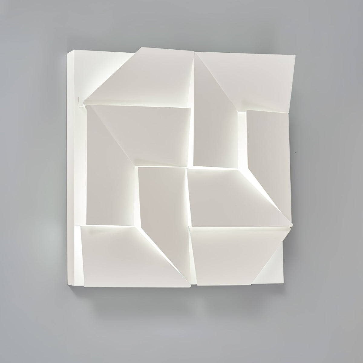 Shadows Grand Plug-in Sconce