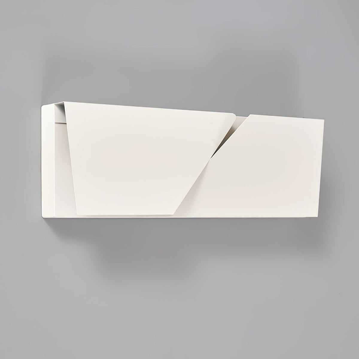 Shadows Grand Plug-in Sconce