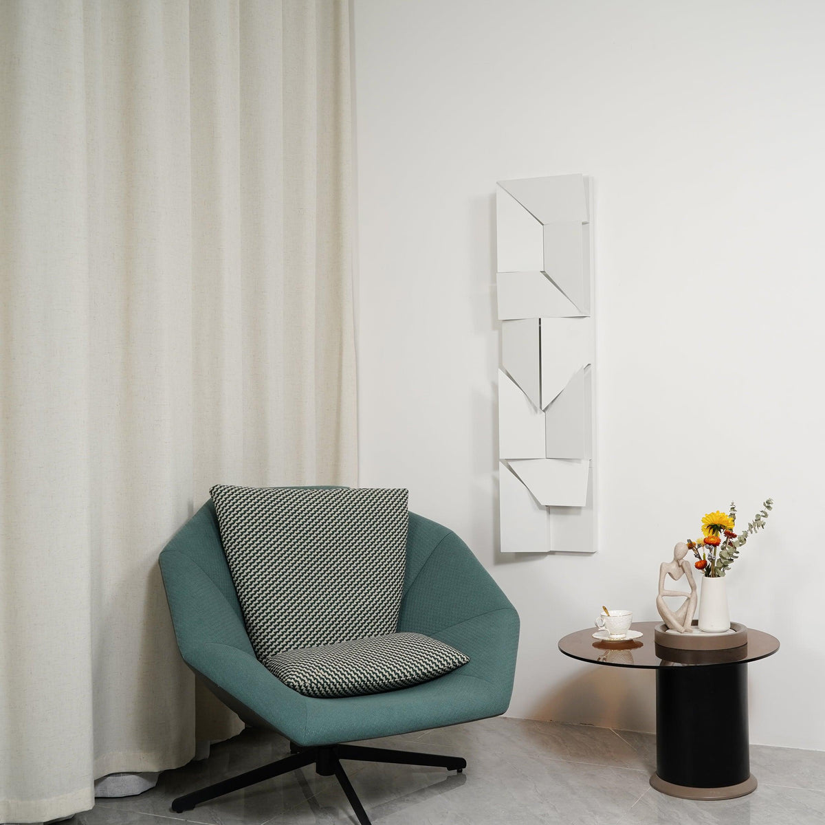 Shadows Grand Plug-in Sconce