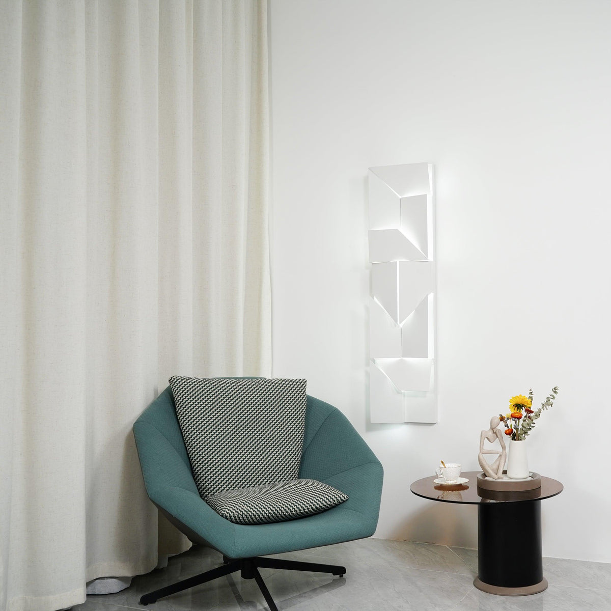 Shadows Grand Plug-in Sconce