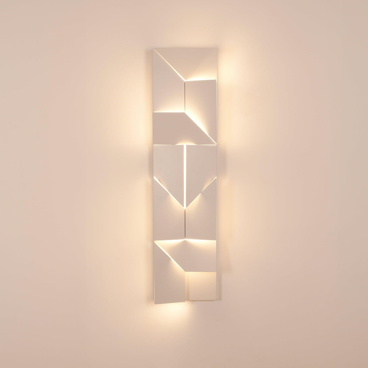 Shadows Grand Plug-in Sconce