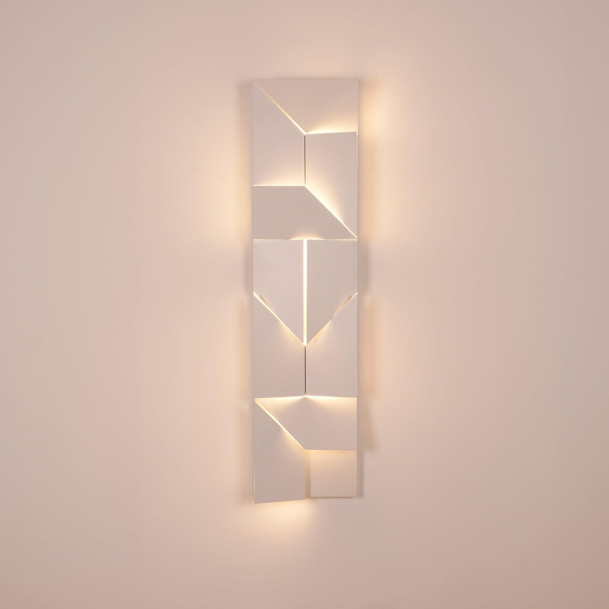Shadows Grand Plug-in Sconce