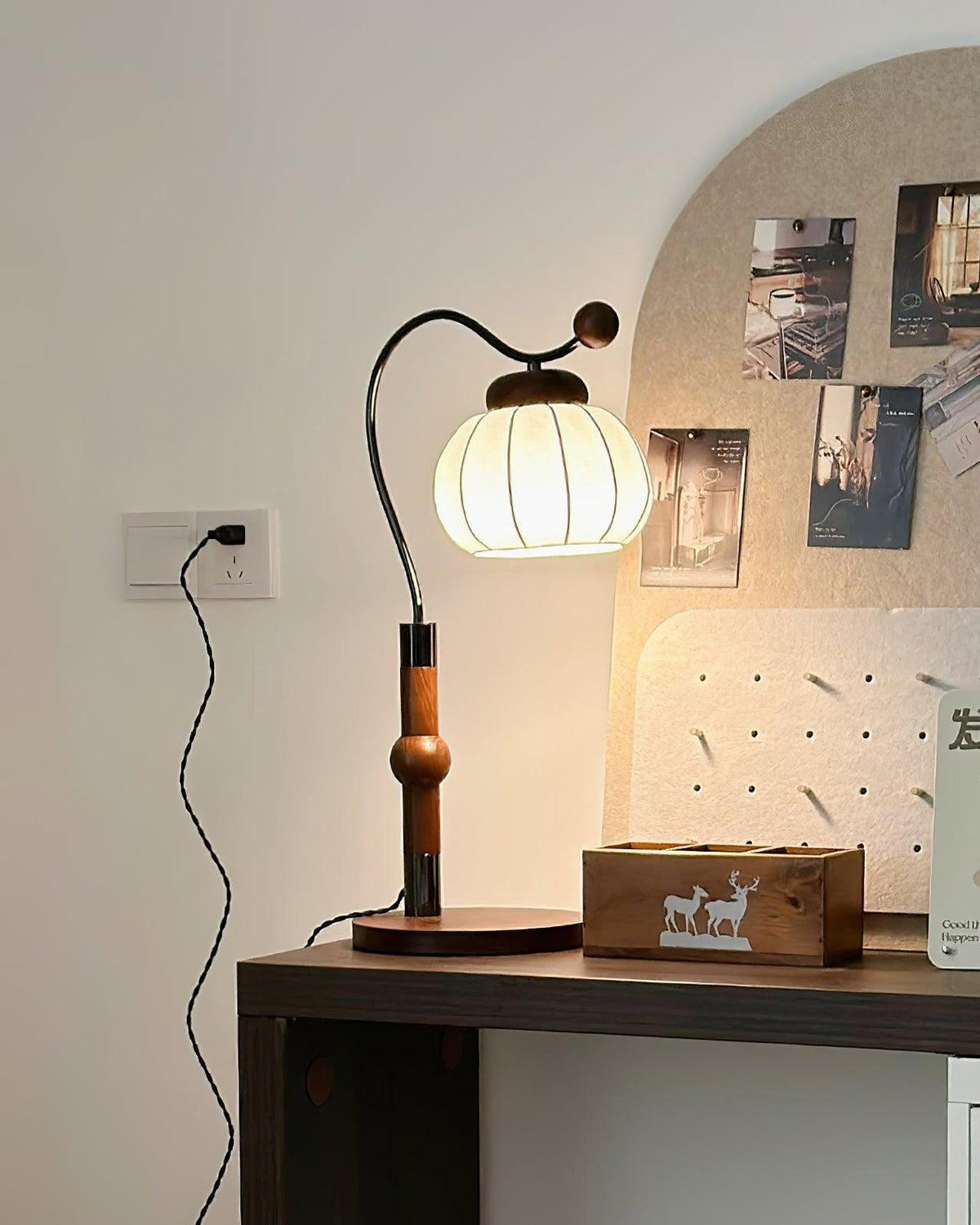 Silk Globe Table Lamp 7.9"