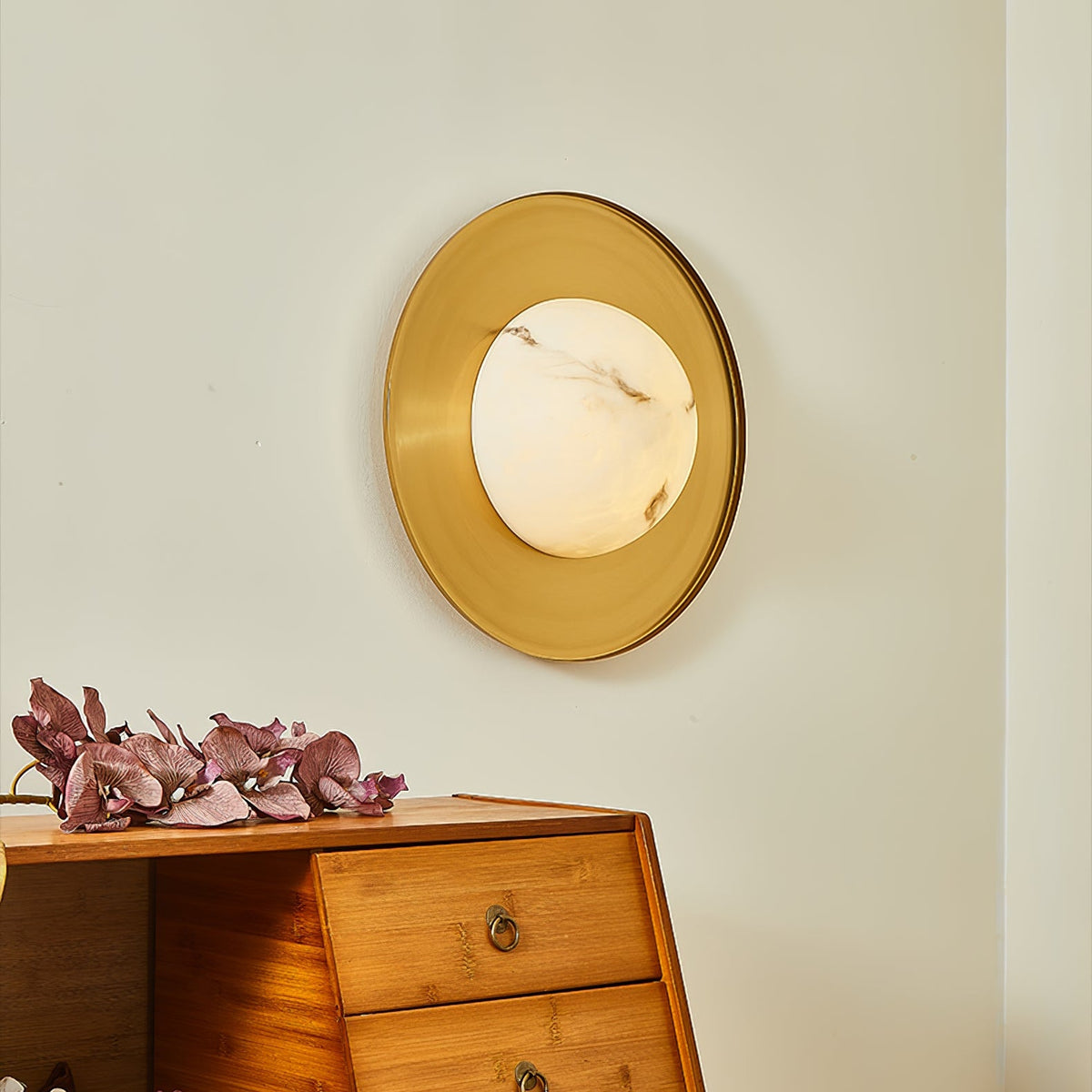 Solara Cloud Wall Light