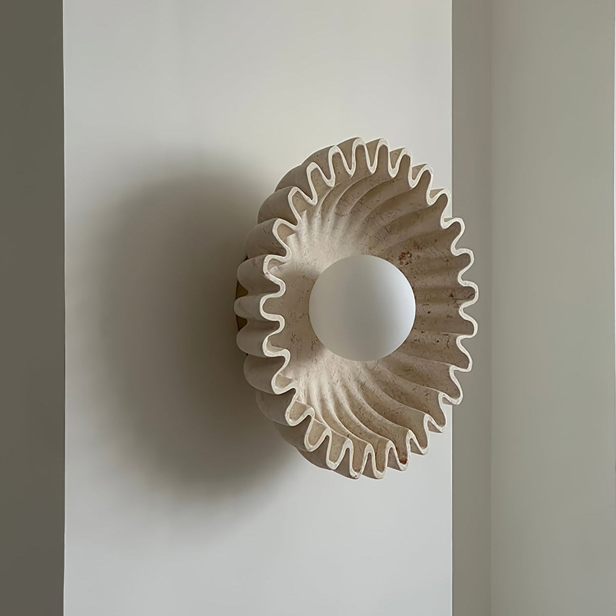Solora Flora Wall Lamp
