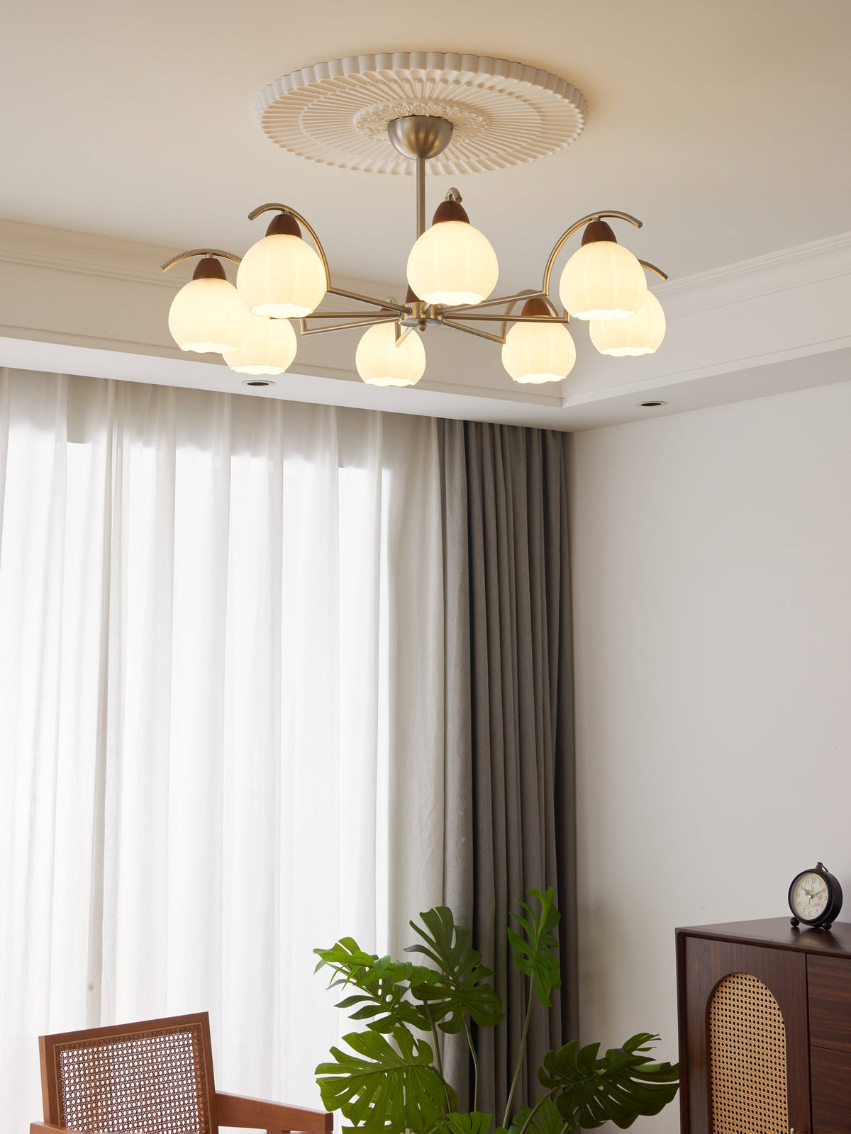 Soluna Bloom Chandelier