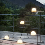 Soluna Tripod Outdoor Lamp