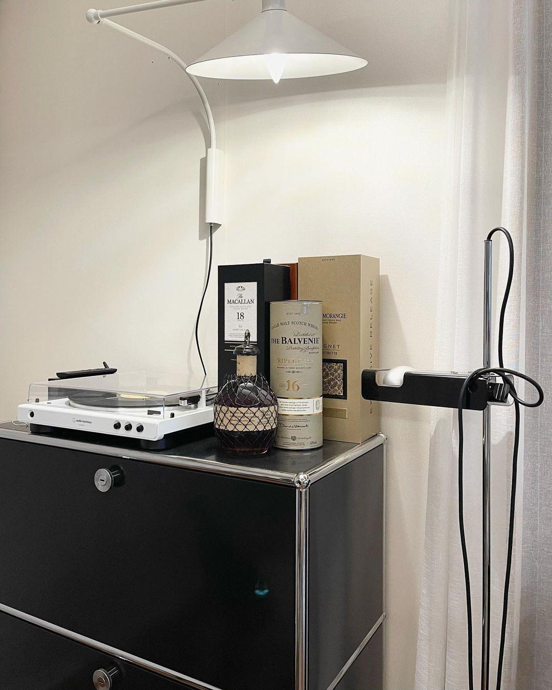 Spider Floor Lamp 9.1"