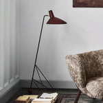 Svelte Noir Floor Lamp 28.3"