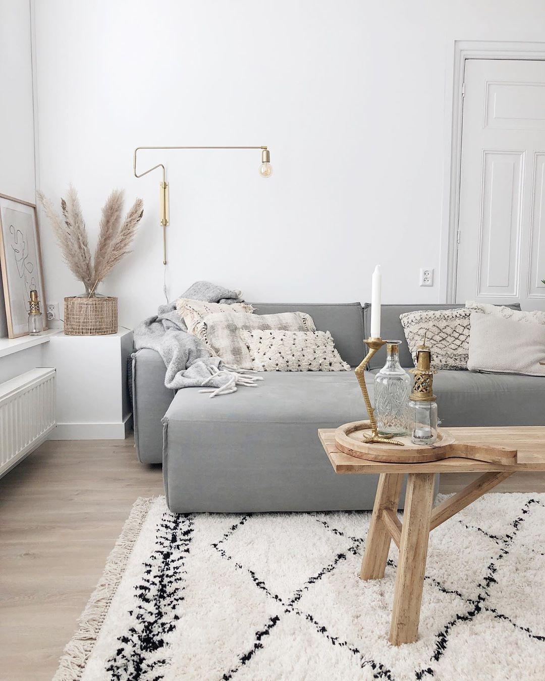 Swing Wall Lamp 27.6"