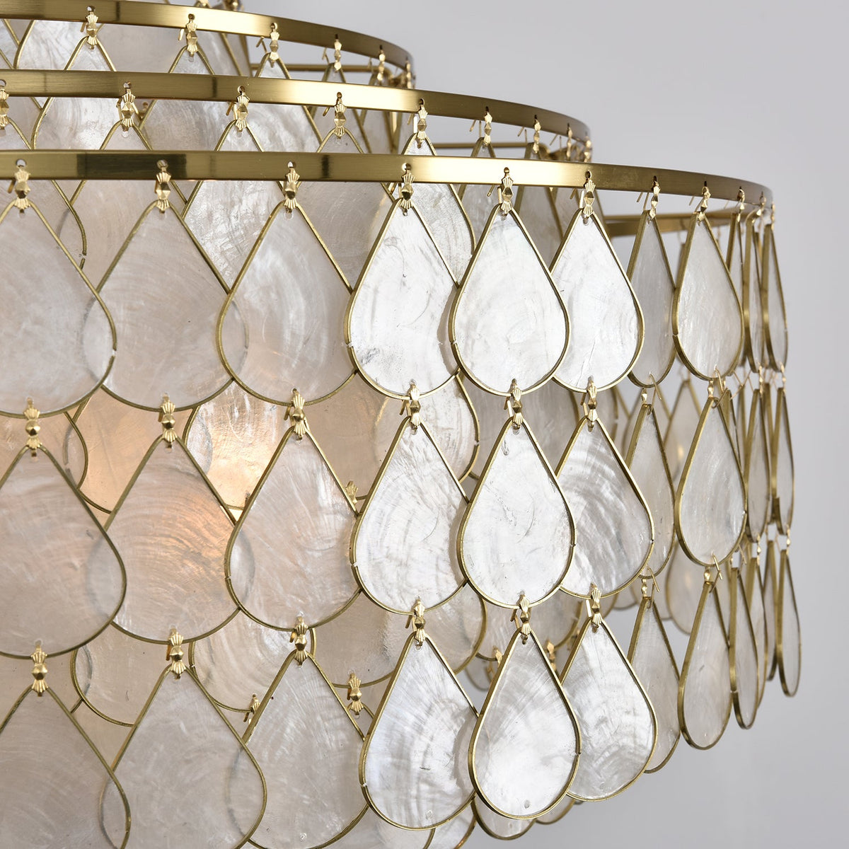 Teardrops Shell Chandelier