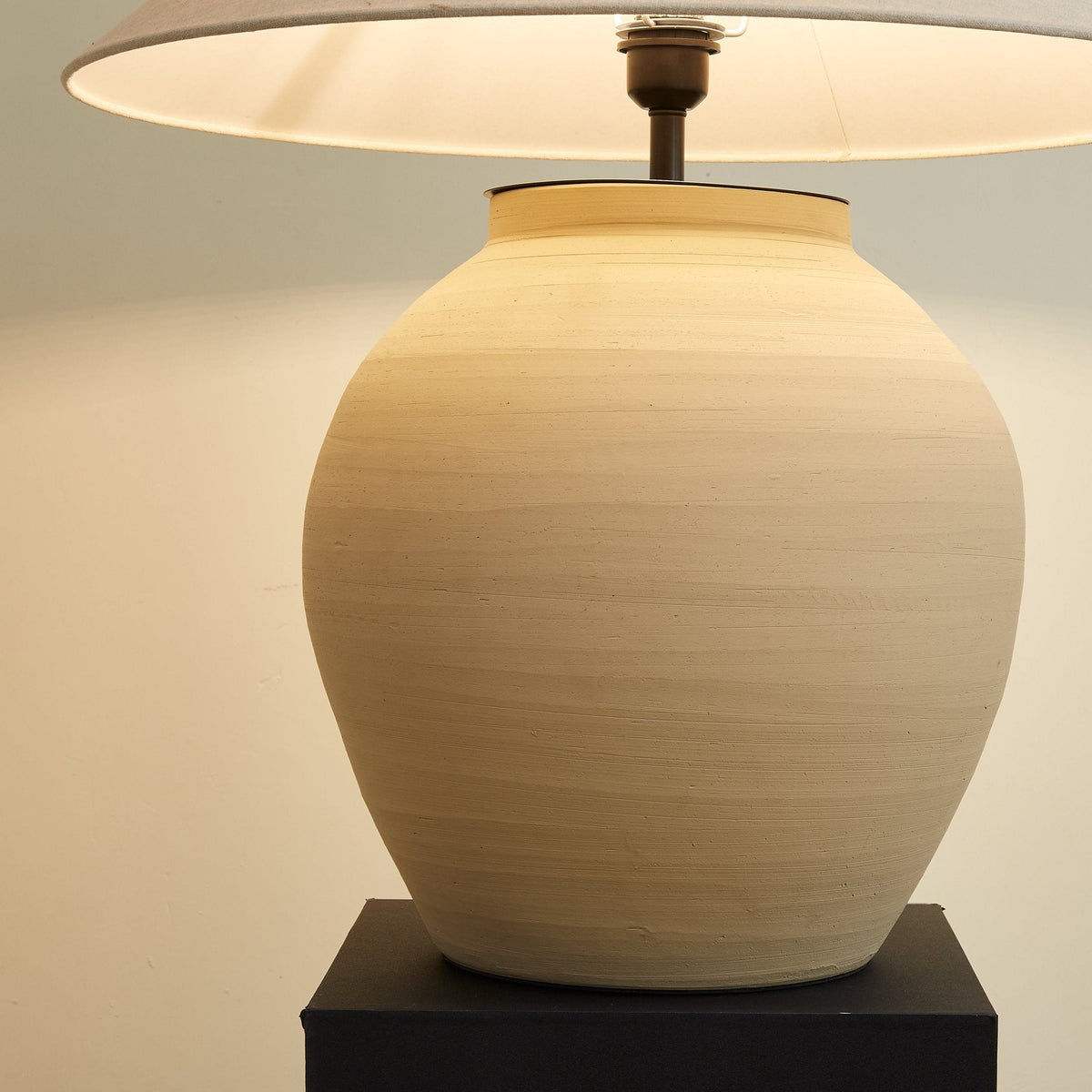 Tera Table Lamp