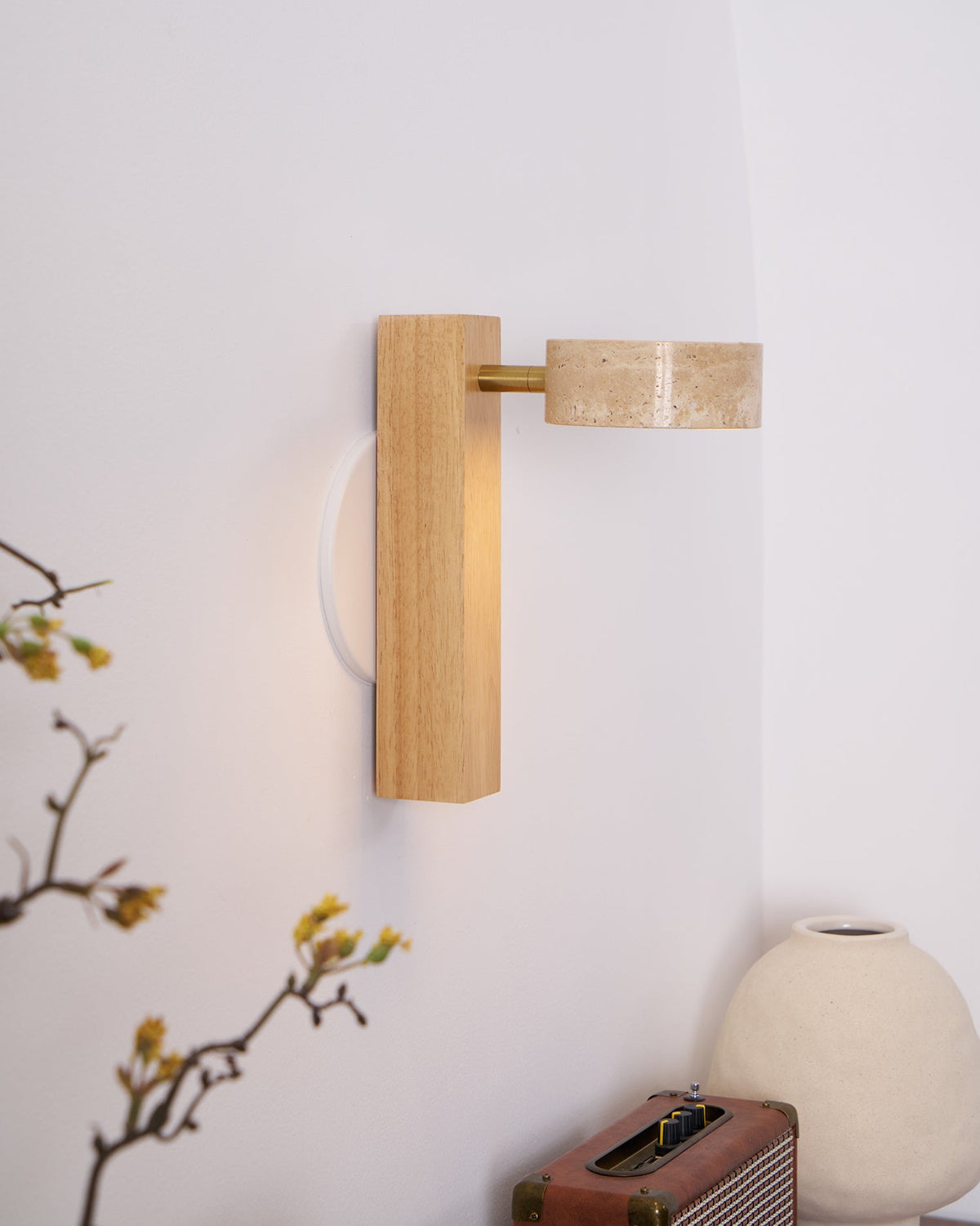 Grove Beam Wall Lamp