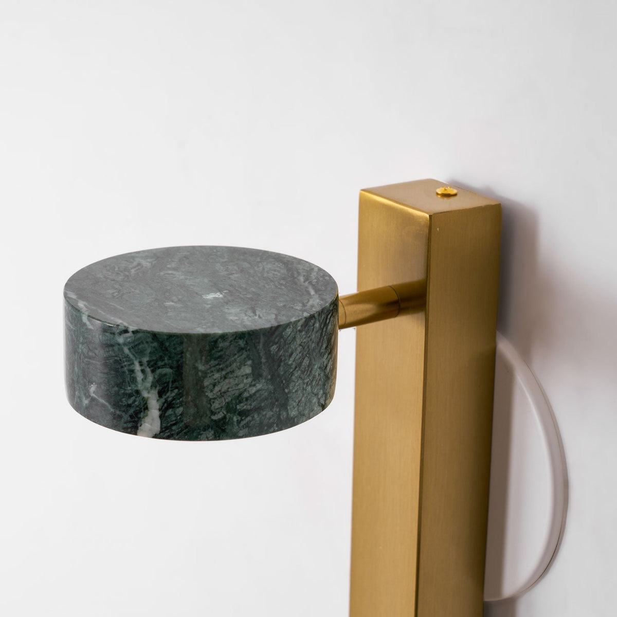 Traviso Solo Wall Sconce