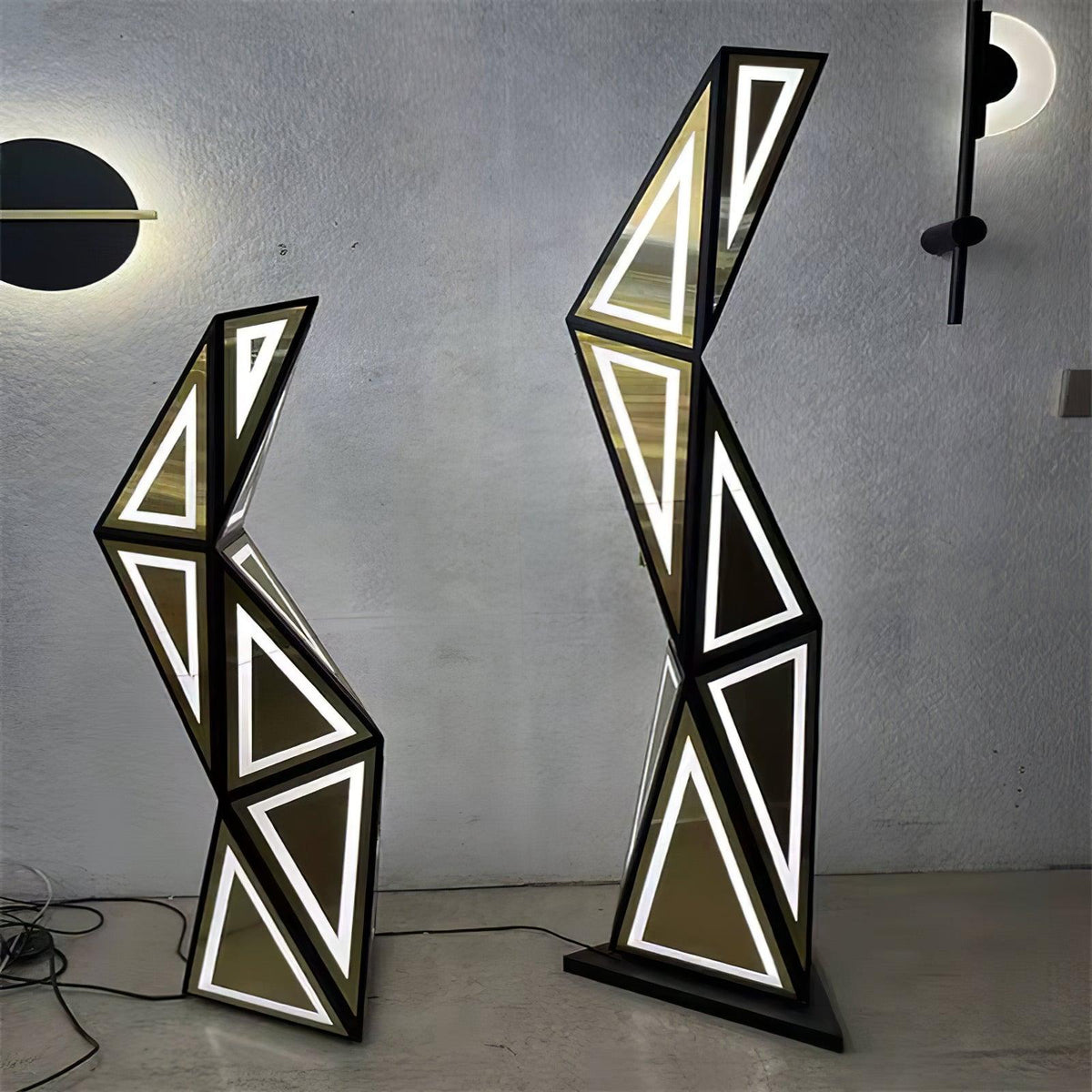 Tri23F Floor Lamp