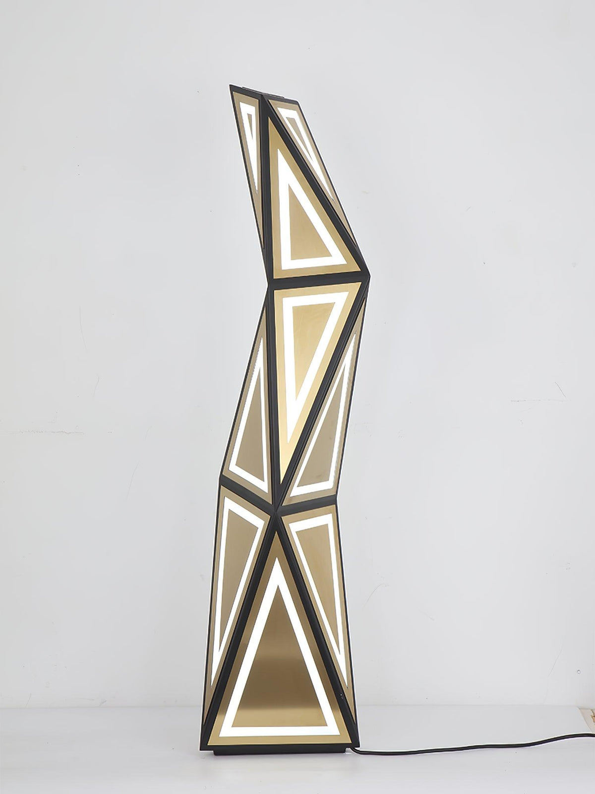 Tri23F Floor Lamp