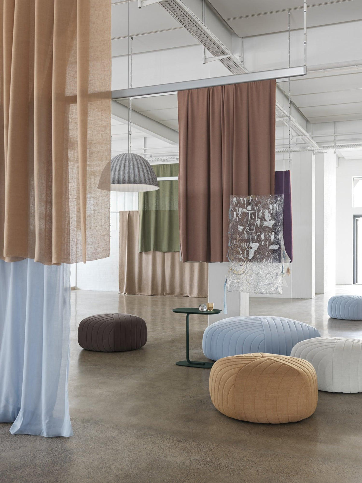 Under The Bell Pendant Lamp 21.7"