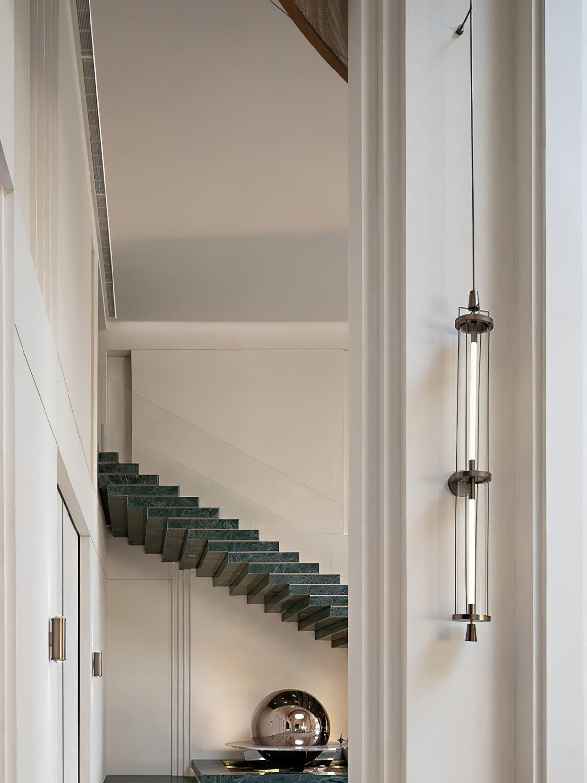 Vertical Wall Sconce 5.9"