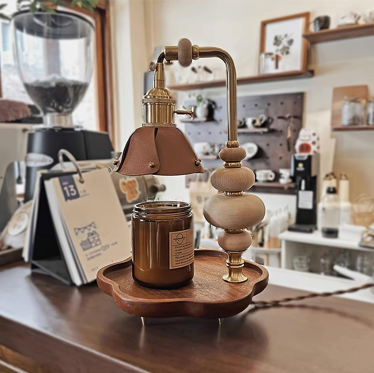 Walnut Flower Tray Table Lamp 7.1"