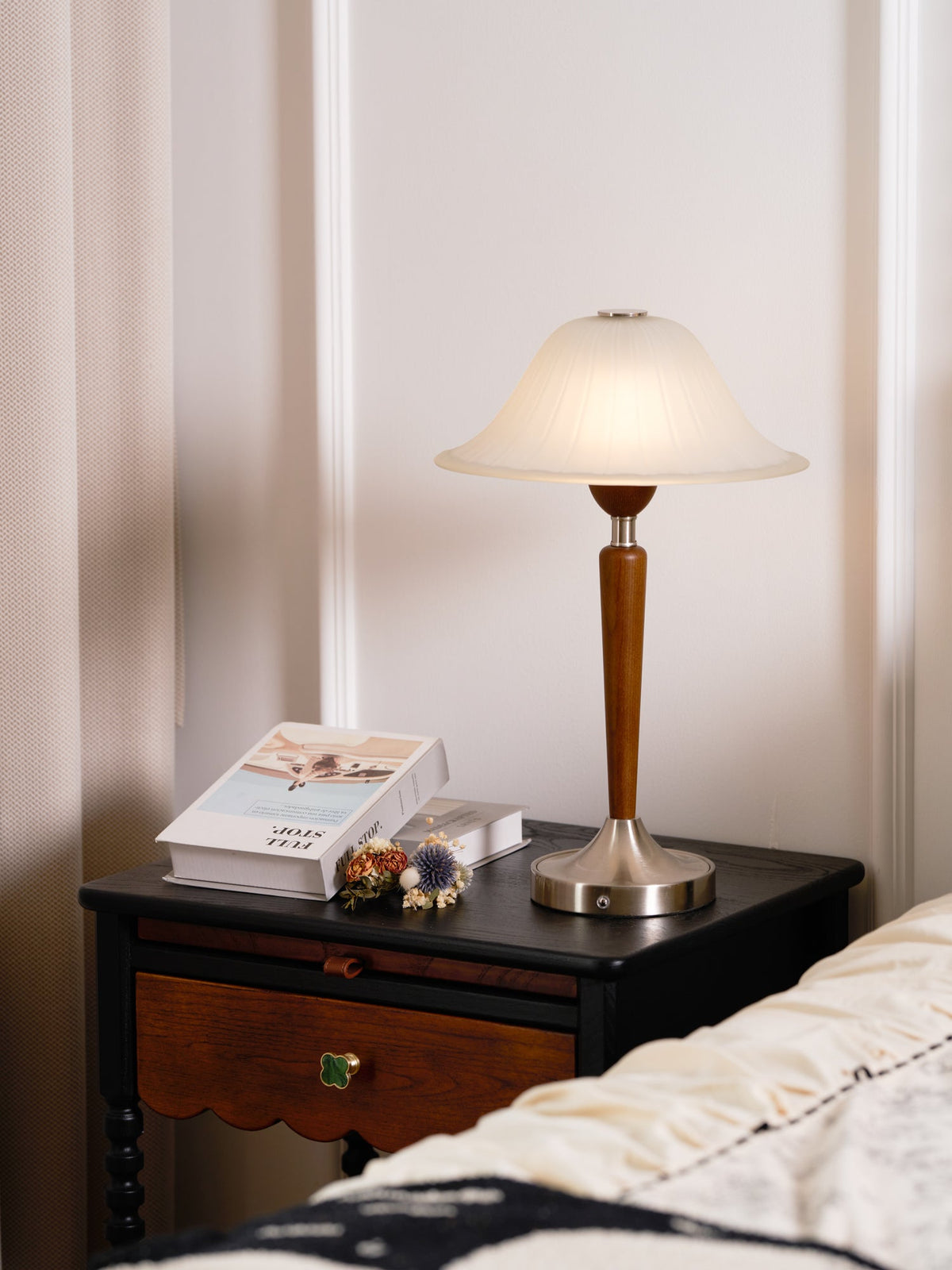 Winston Vintage Table Lamp