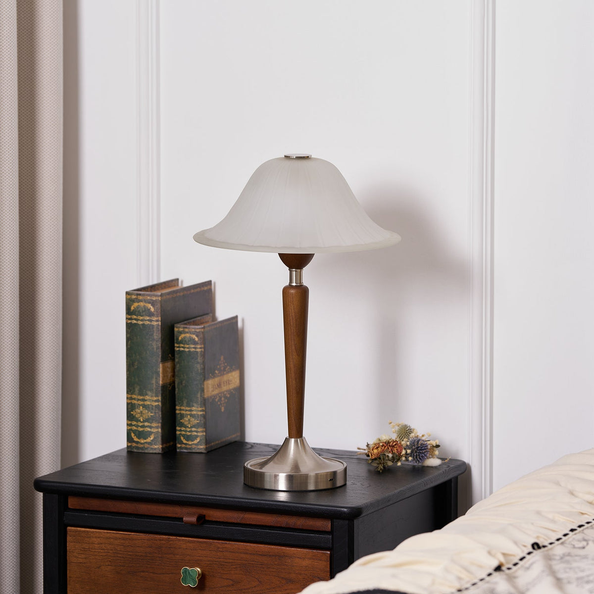 Winston Vintage Table Lamp
