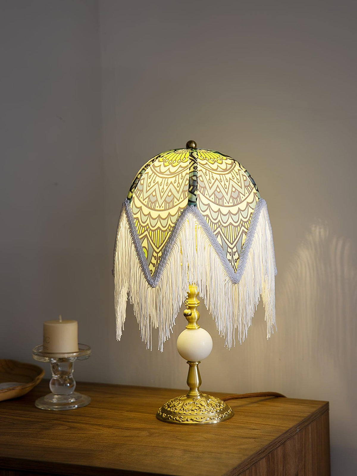 With Fringes Vintage Flowered Table Lamp 8.7"