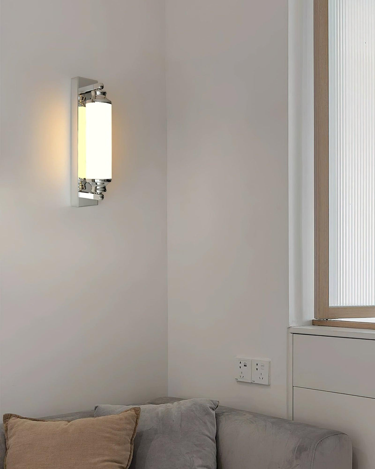 Worcester Wall Light 2"