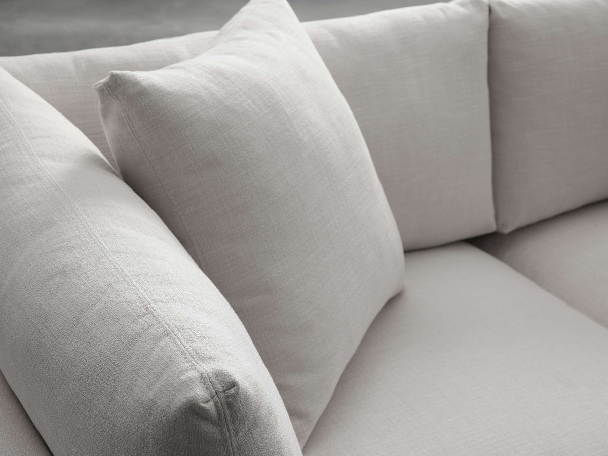 Pavo Sofa