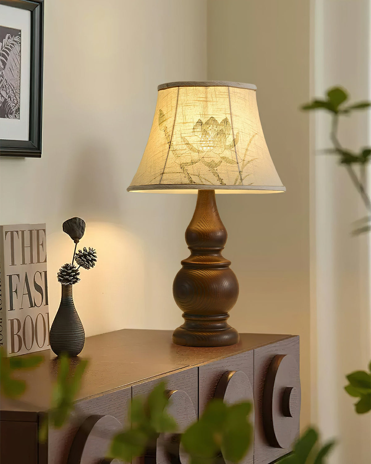 Zen Lotus Table Lamp 13"