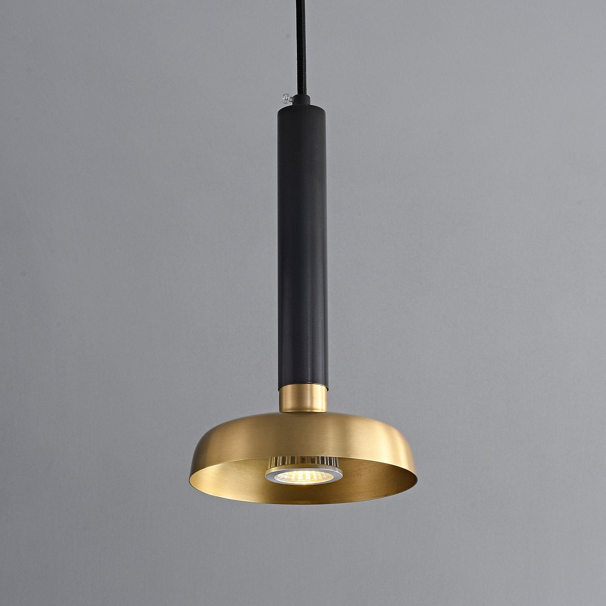 Zephyros Pendant Lamp