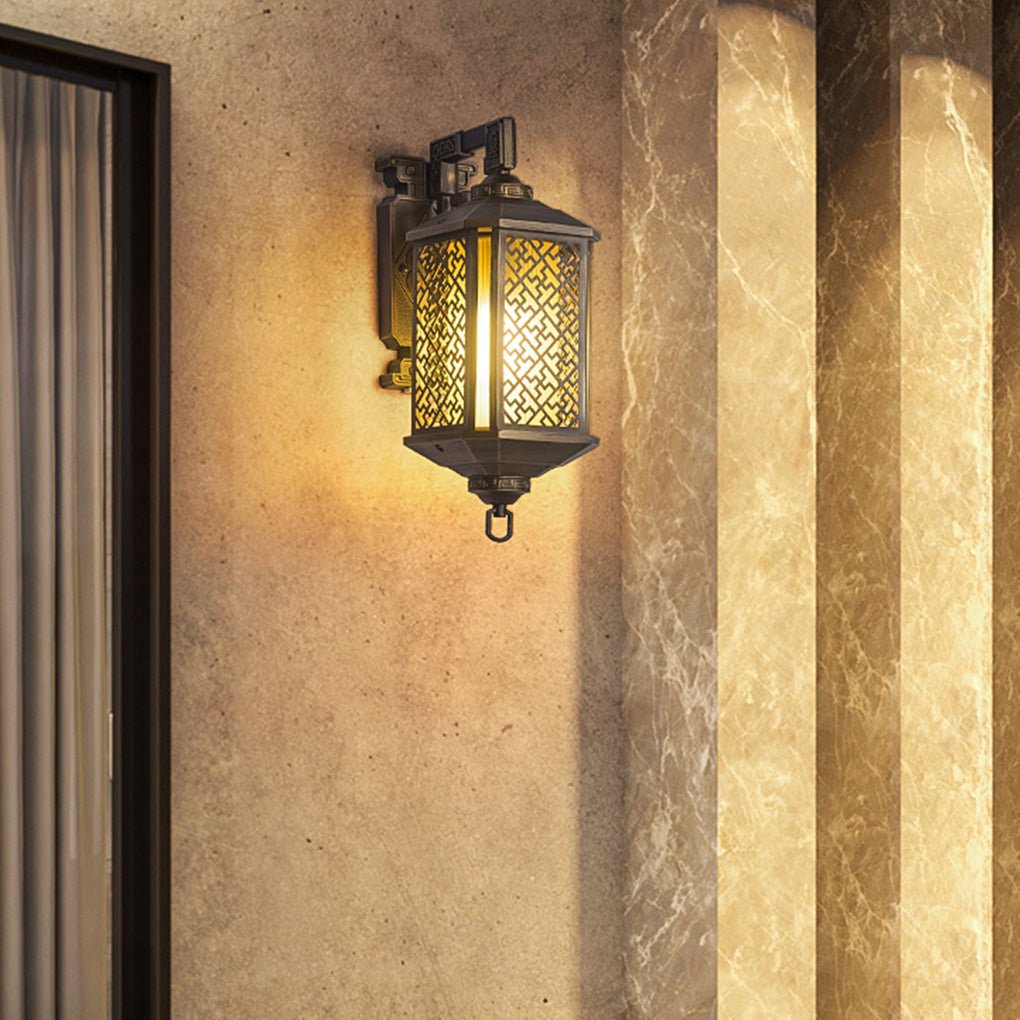 Classical Hollow Pattern Outdoor Waterproof Wall Lamp for Villa Courtyard Corridor