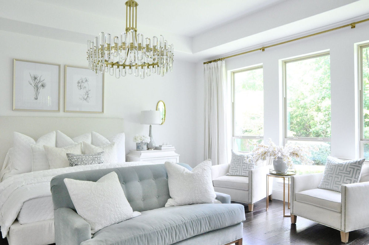 Crystorama Bolton 31"W Aged Brass 12-Light Crystal Chandelier