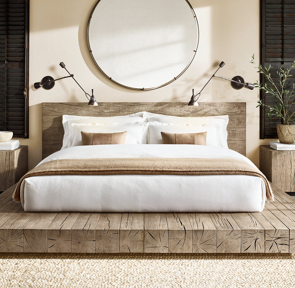 Counterpoise Swing-Arm Sconce