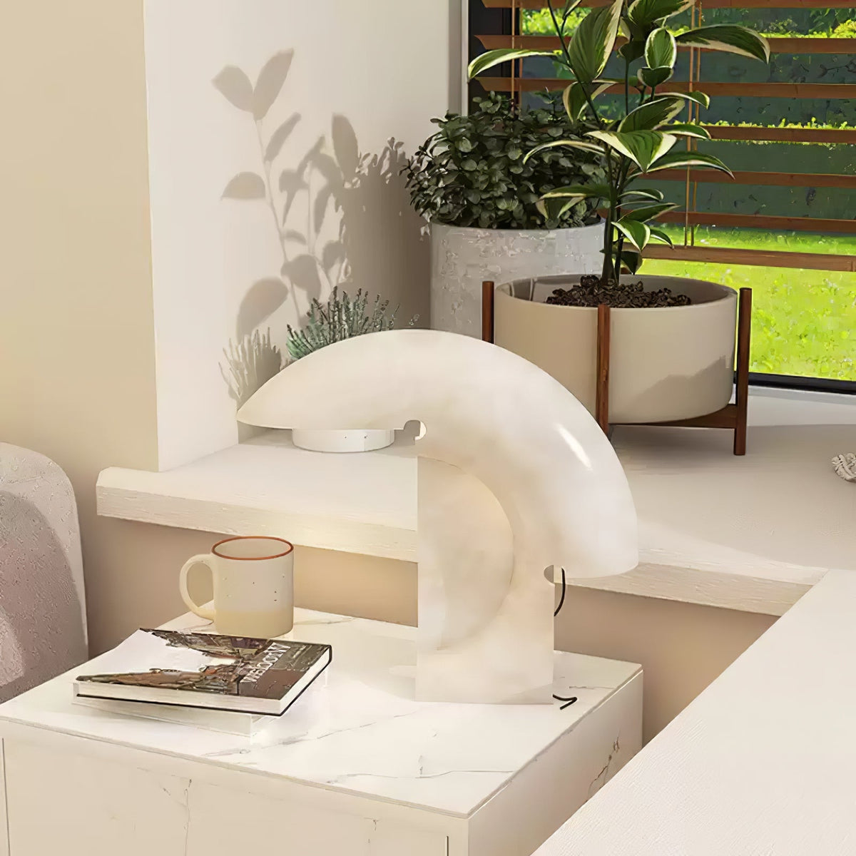 Elios Marble Table Lamp