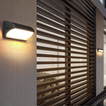 Modern Minimalist LED Waterproof Wall Light for Outdoor Villa Courtyard Balcony