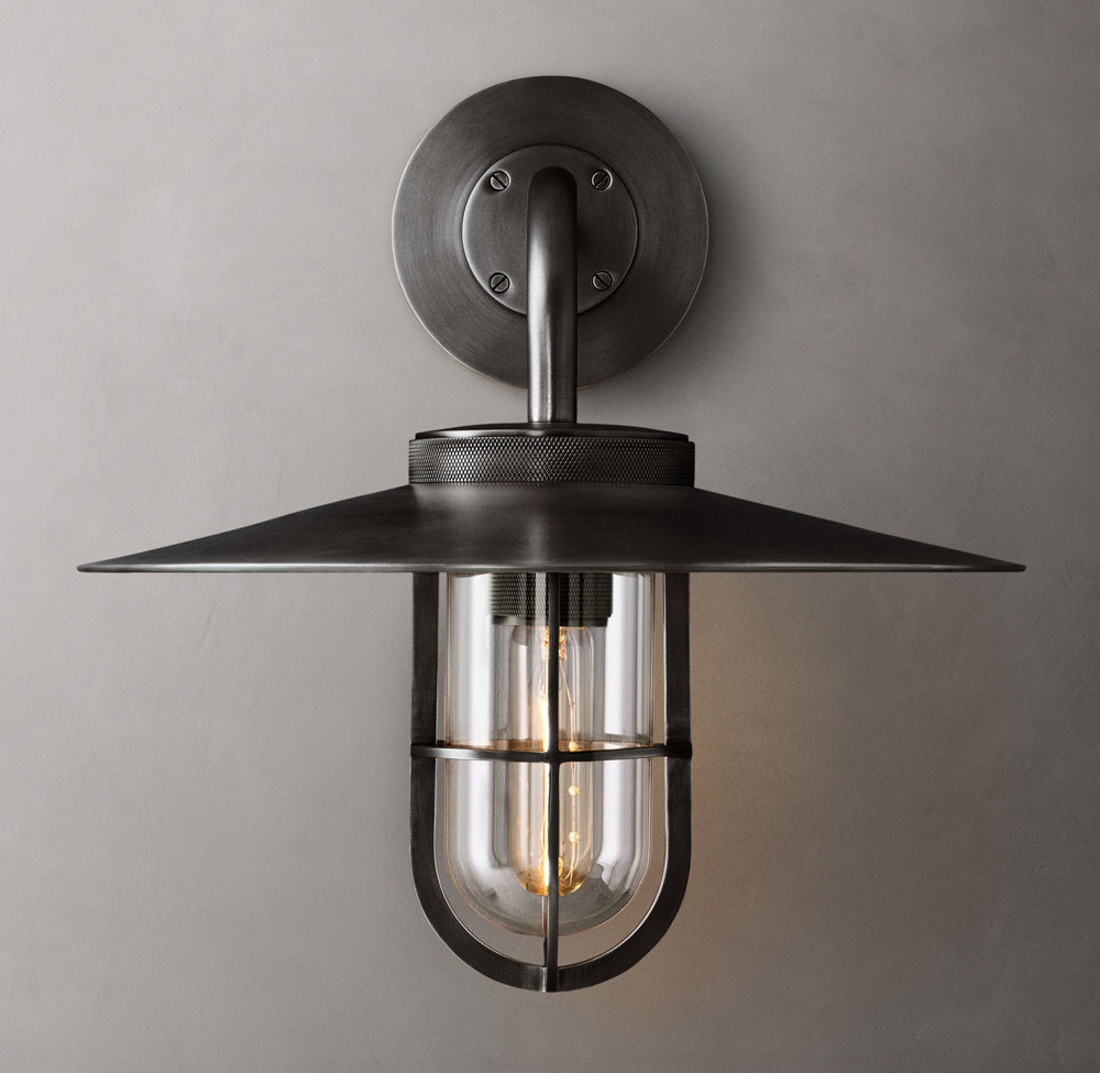 Utilitaire Barn Outdoor Sconce