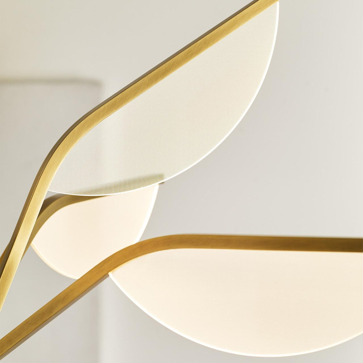 Collier Chandelier, LED, Natural Brass, 143.9"H (700CLR132NB-LED930S 70PGJDZ)